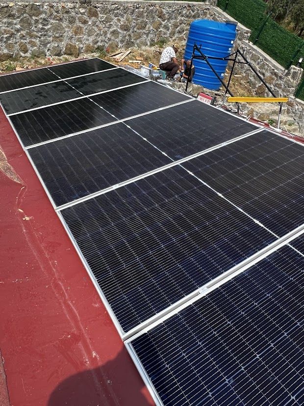 Güneş Paneli Aleminyum Montaj Aparatı 6 Panel İçin 6 Adet 250 cm Boy Profil 10 Adet Orta Klemp 4 Adet Son Klemp