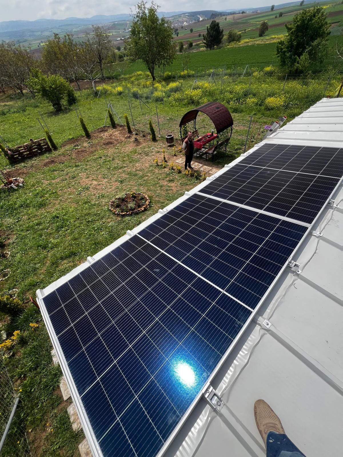 Güneş Paneli Montaj Aparatı 1 Panel İçin 4 Adet 50 cm Galvaniz Profil 4 Adet Son Klemp