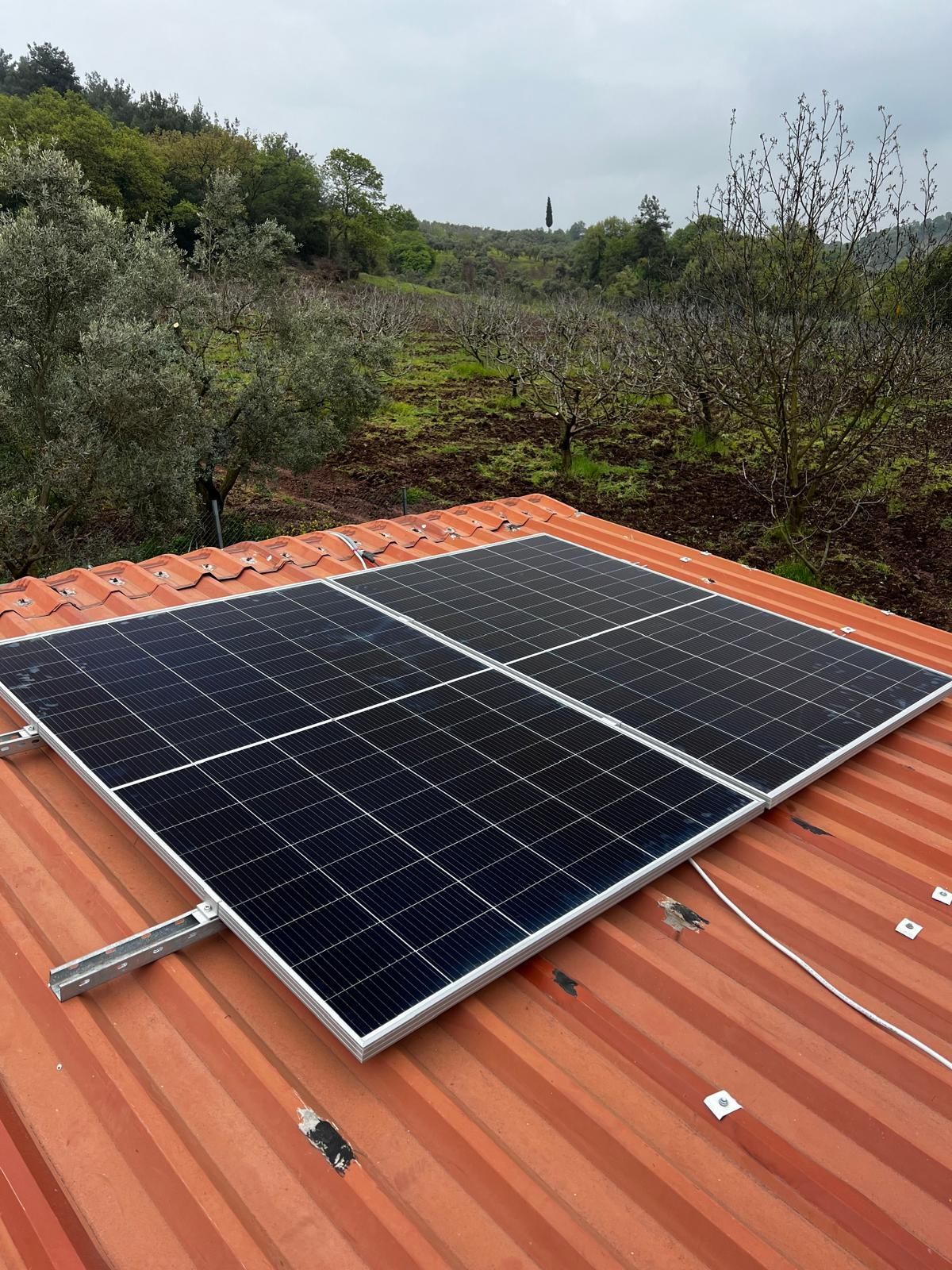 Güneş Paneli Montaj Aparatı 2 Panel İçin 6 Adet 50 cm Galvaniz Profil 6 Adet Klemp