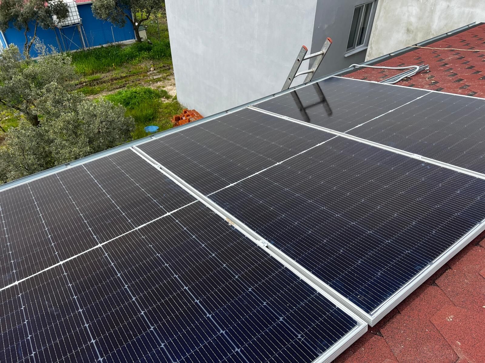 Güneş Paneli Montaj Aparatı 3 Panel İçin 8 Adet 50 cm Galvaniz Profil 8 Adet Klemp