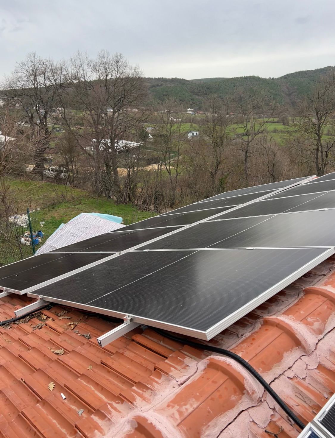 Güneş Paneli Montaj Aparatı 10 Panel İçin Klempleri, Çatı Kancası ve Sigma Profilleri