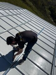 10 Ad Güneş Paneli Montaj Aparatı 10 Ad Galvaniz Profil 250 cm 18 Ad Orta 4 Adet Son Klemp